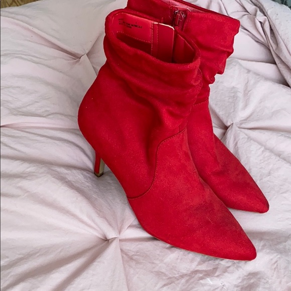 Heels - Picture 2 of 2